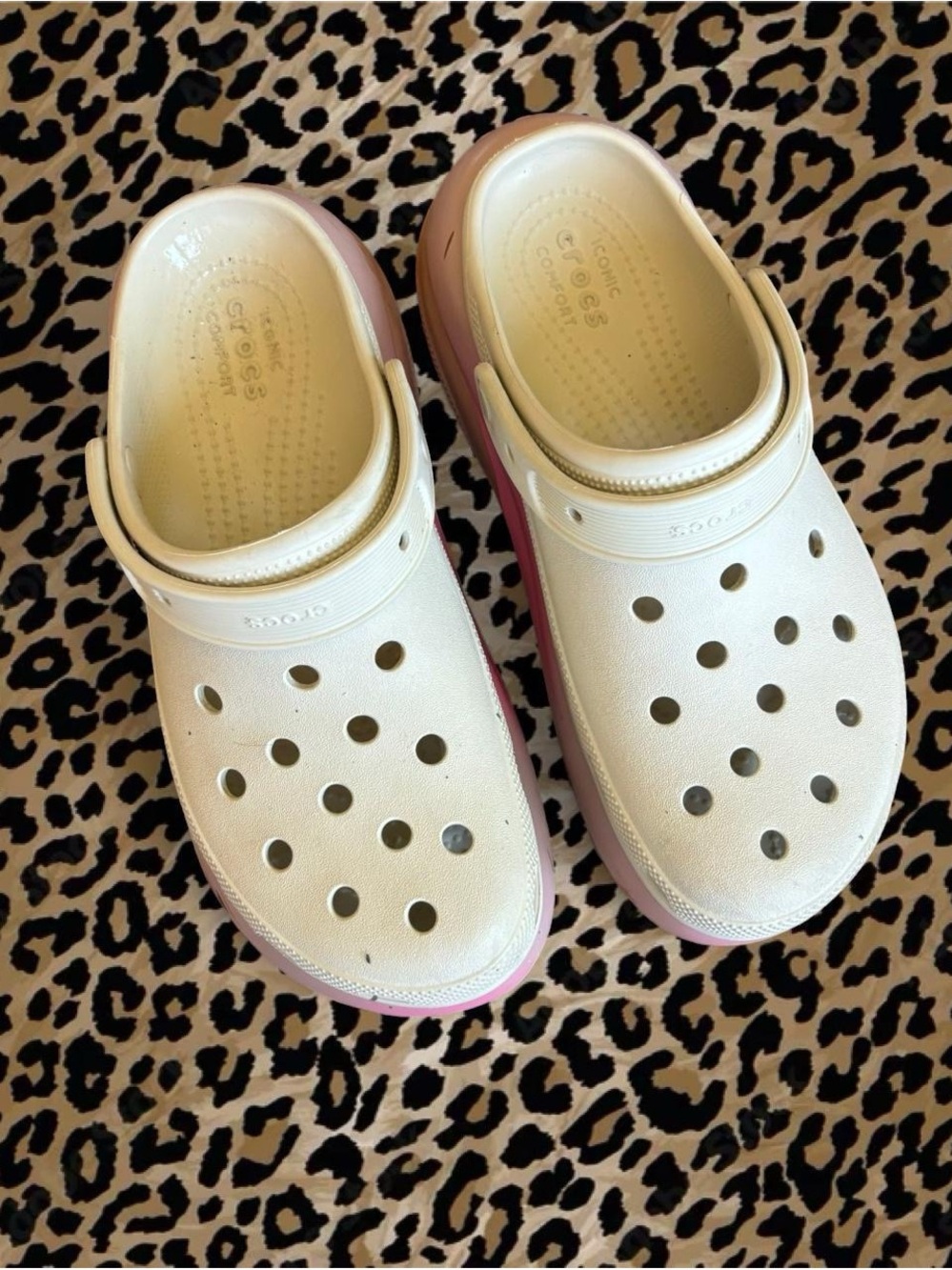 CROCS platform Clog with Pink Ombre Sole - White/Pink - Picture 3 of 7